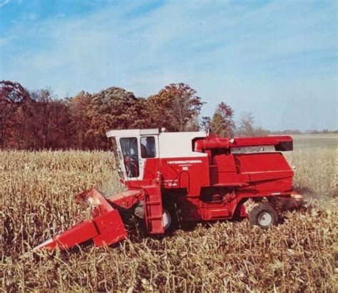 Ih 915 Combine Tractor Pictures Big Tractors Classic Tractor