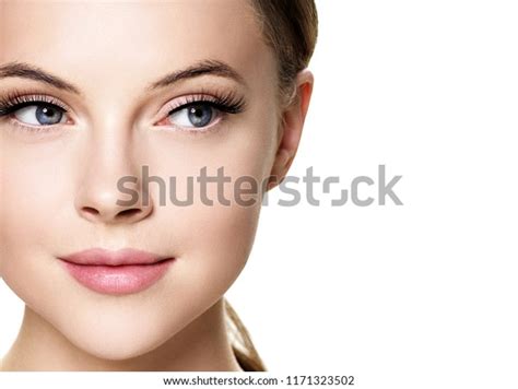 Woman nude front 14 254개가 넘는 로열티 프리 라이선스 대상 스톡 사진 Shutterstock
