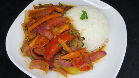 Como Preparar Encebollado De Res Peruano Bistec Encebollado Paso A