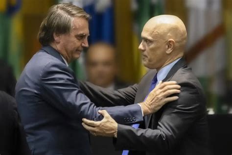 Bolsonaro vai pedir autorização a Moraes para ir à posse de Trump