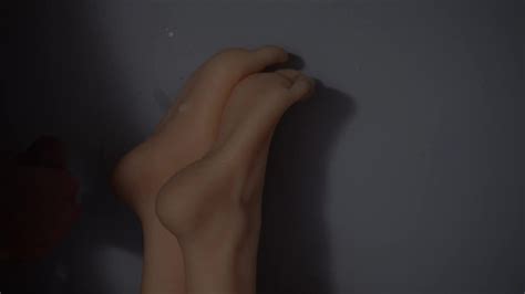 射在姿势脚上 Pornhub Gay