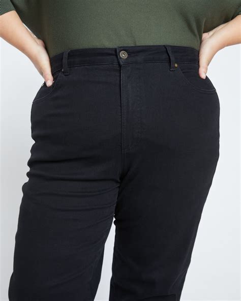 Donna High Rise Curve Straight Leg Jeans 32 Inch - Black | Universal Standard