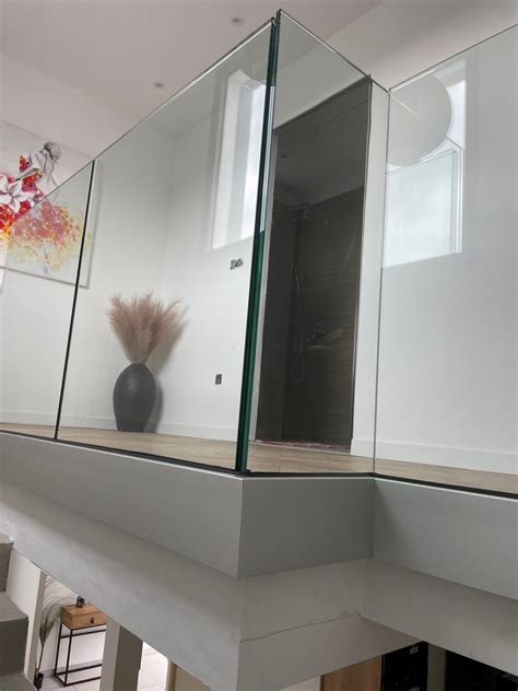 BODYGLASS GARDE CORPS VERRE INTERIEUR VILLA Pose En Nez De Dalle