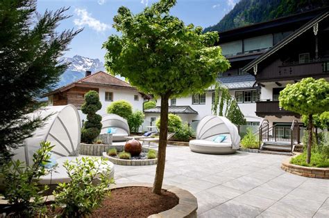 Hotel Neue Post Mayrhofen Rooms Hotel Neue Post Photo Overview