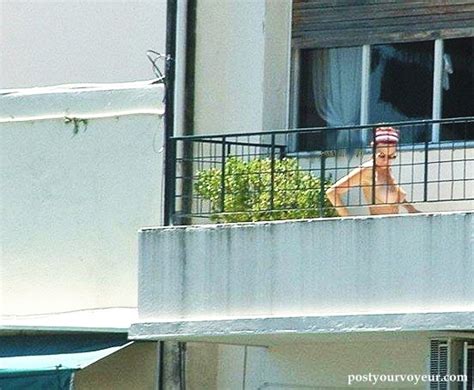 Naked Balcony Women Voyeur Picture Forum