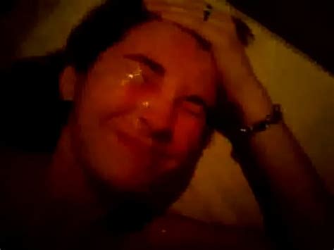 Otra Acabada Facial Llenandole La Cara De Leche XVIDEOS