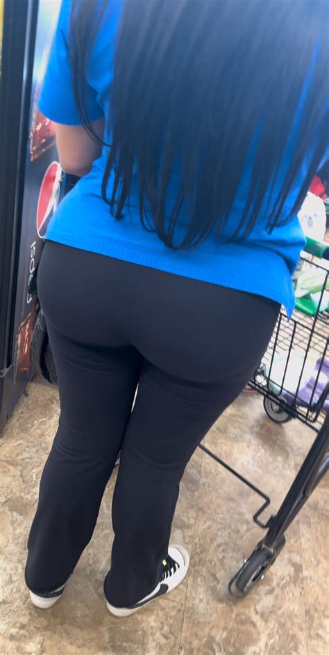 Cute Latina In Jeans Bbl Latina Forum