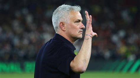 Psg Las Roma Voque Lavenir De Jos Mourinho