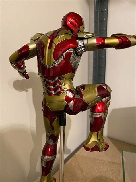 IRON MAN 3 POWER POSE MARK XLII 1 6TH PPS001 HOT TOYS Cawette Jones