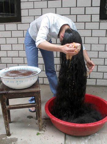 Book of Guinnes World Record: Longest Hair- XIE QUIPING