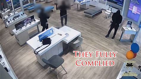 Wild Cell Phone Store Robbery Youtube