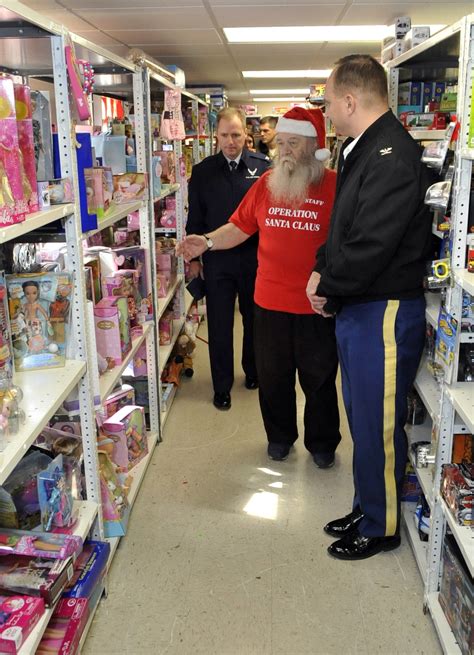 DVIDS - Images - Operation Santa Claus brings holiday cheer