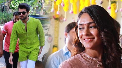 Svc Vd Pooja Ceremony Vijay Deverakonda Mrunal Thakur