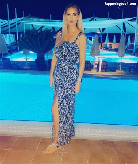 Lorna Gilly Nude OnlyFans Leaks Fappening FappeningBook