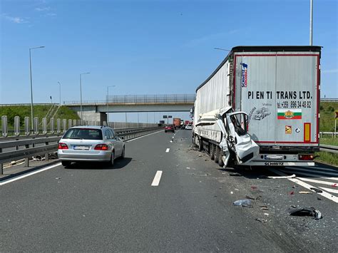 Band De Pe A Blocat Dup Un Accident