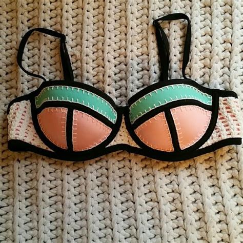 Hot Sexy Mauren Kennedy Bikini Pics