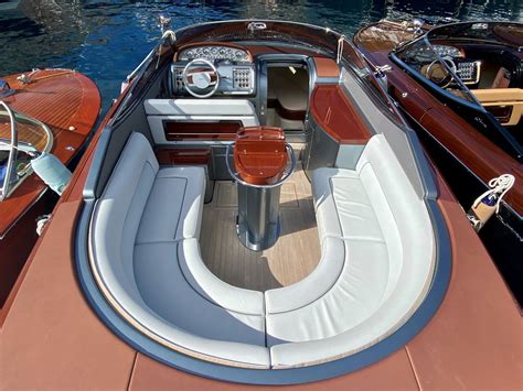 Riva Aquariva Super Cruiser For Sale Yachtworld