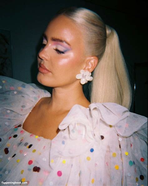 Annemarie Annemarie98 Nude OnlyFans Leaks Fappening Page 2 FappeningBook
