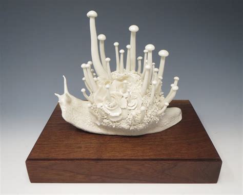 Ceramic Sculpture - ELISABETH RUNNING