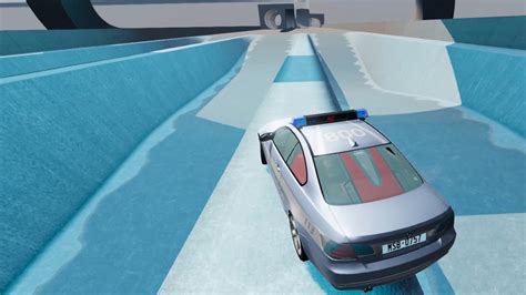 Viatura de polícia BMW descendo na mega rampa de obstáculos BeamNG