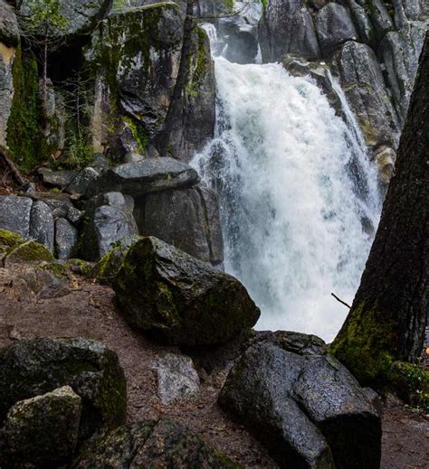 Wawona - Places To See in Yosemite National Park