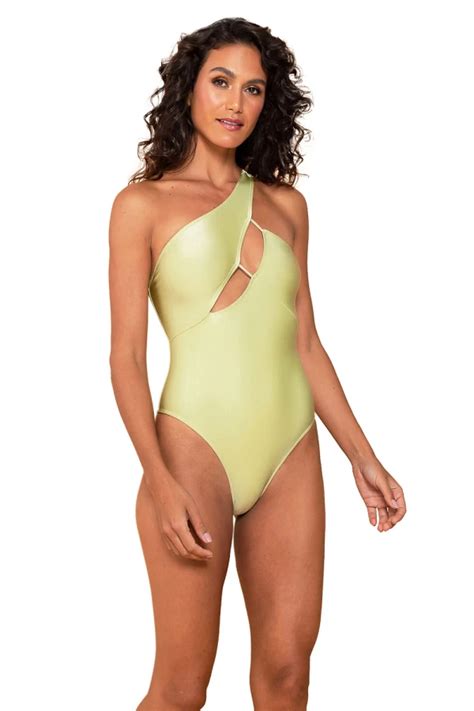 Mai Joyce Oliva Mos Brazilian Beachwear