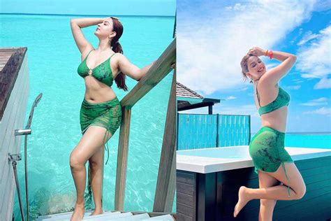 Actress Eshanya Maheshwari Hot Bikini Photoshoot బకన లకల