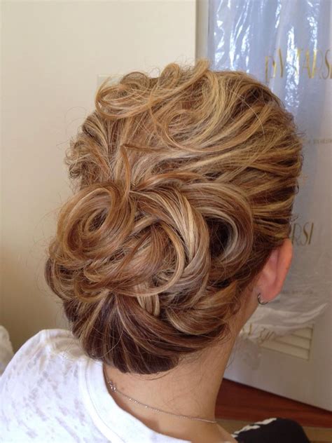 Pin By Sharifad On Bridal Hairstyles Makeup Hair Bridesmaid Hair