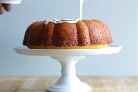 Orange Bundt Cake with Vanilla Glaze | The Hungry Hutch 