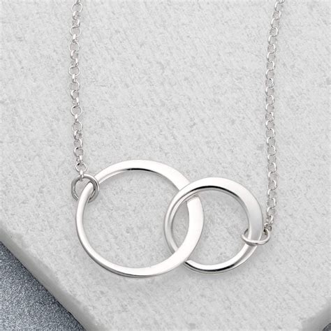 Silver Linked Circles Necklace Interlocking Circles Lily Charmed