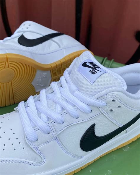 大幅にプライスダウン NIKE SB DUNK LOW PRO White Gum asakusa sub jp