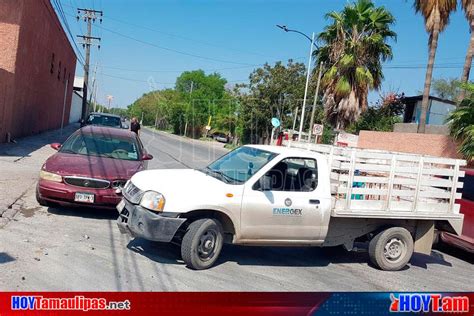 Hoy Tamaulipas Choca Por Imprudente En Nuevo Laredo