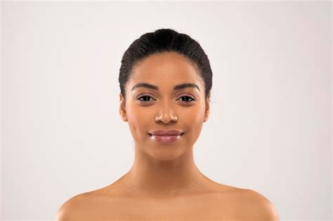 Premium Photo Beautiful Millennial African American Woman Posing