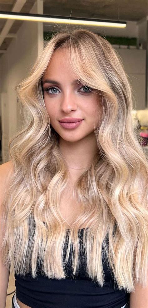 Trendy Hair Colour For Every Women Beige Champagne Blonde