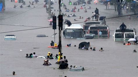 Mumbai Weather Today : Cyclone Tauktae Highlights Eye Of Storm Over Diu ...