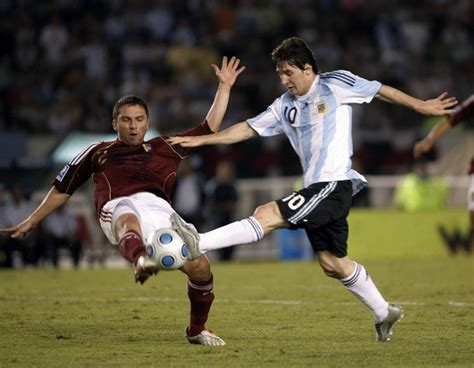 Foot Ball Player: Lionel Messi World Cup 2010 Football Gallery