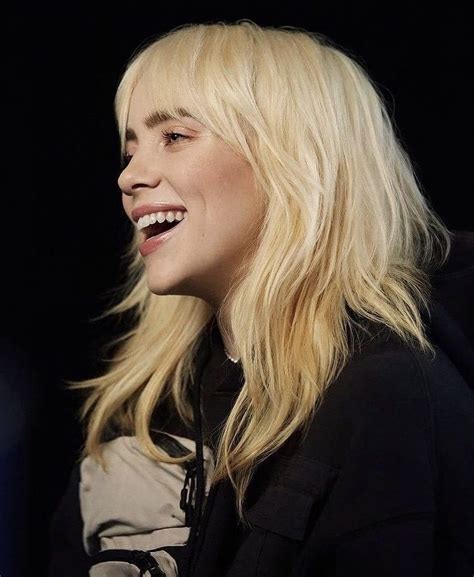 Billie Eilish Blonde Cabledelta