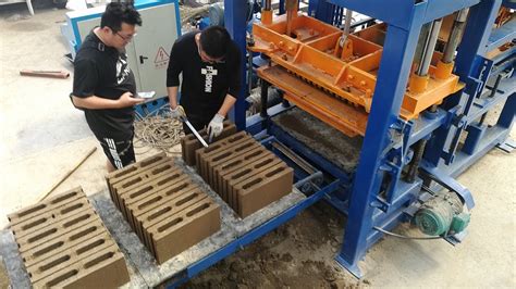 Qt Automatic Concrete Cement Block Molding Machine For Inch