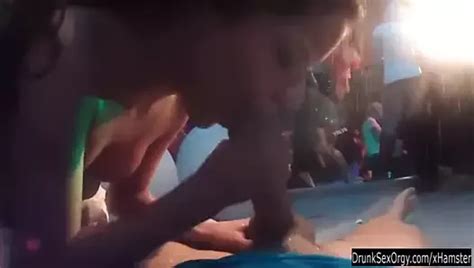 Bi Club Sluts Having Public Sex Orgy Xhamster