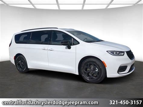 New Chrysler Pacifica Plug In Hybrid Select Passenger Van In