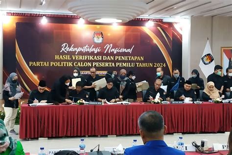 Foto Resmi 17 Parpol Lolos Jadi Peserta Pemilu 2024 Ini Daftarnya