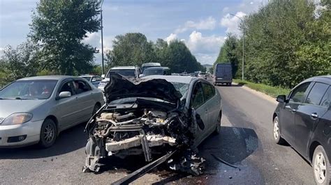 Пятеро детей попали в больницу после тройного ДТП в Улан Удэ