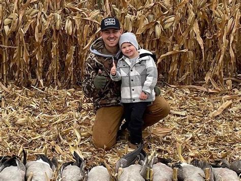 Blue Jays Erik Swanson Defends Hunting Post With Son And Dead Geese