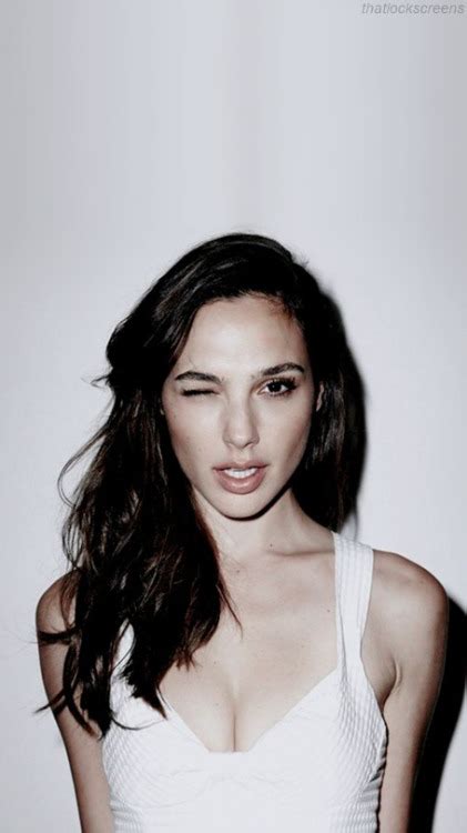 Gal Gadot Lockscreens Tumbex