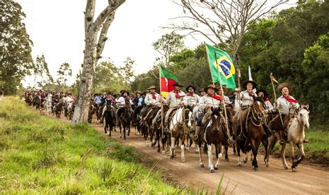 Sítio do Gaúcho Taura Festejos farroupilhas iniciam a chegada da