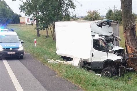 Tragiczny Wypadek Na Dk Nie Yje Kierowca Busa