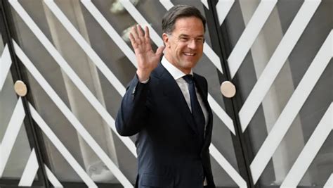 Mark Rutte komende verkiezingen niet beschikbaar als VVD-leider - LINDA.nl