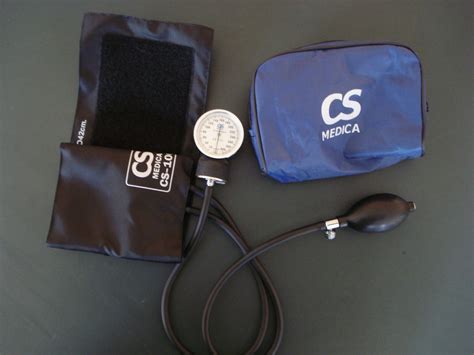 Тонометр CS Medica CS-106 механический (без фонендоскопа) — купить в ...
