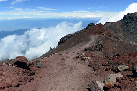 Cómo sobrevivir al monte Fuji el volcán sagrado Traveler