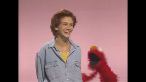 セサミストリート‎ Sesame Street Elmo Scares Julia Roberts Japanese Youtube